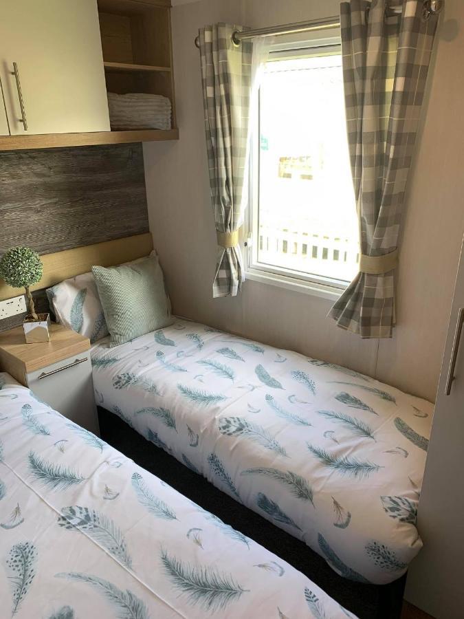 3 Bed Presitage Caravan Doniford Bay Saint Decumans Екстериор снимка